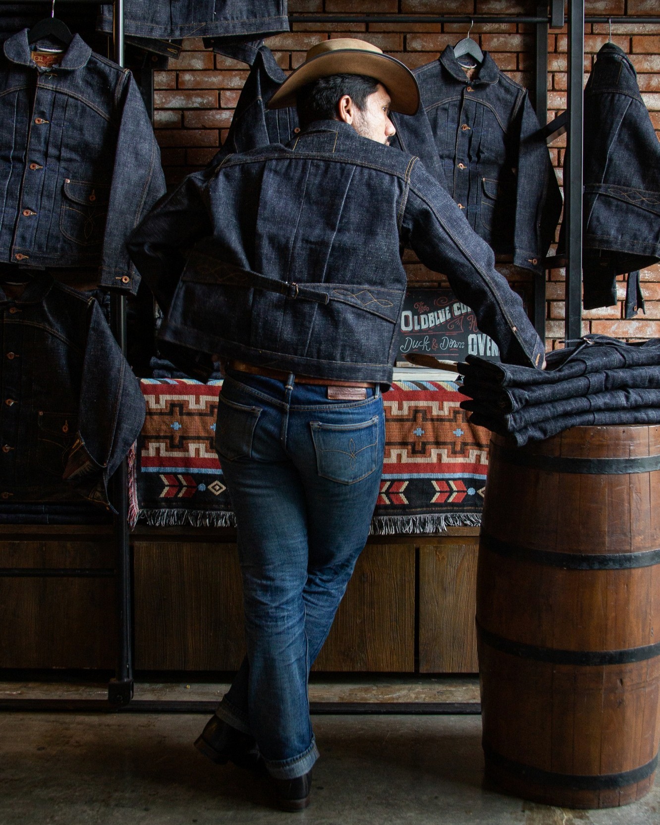 Work Jacket Type III - 19 Oz Thunderhoof Selvedge Kaihara - Fit - Editorial (8)